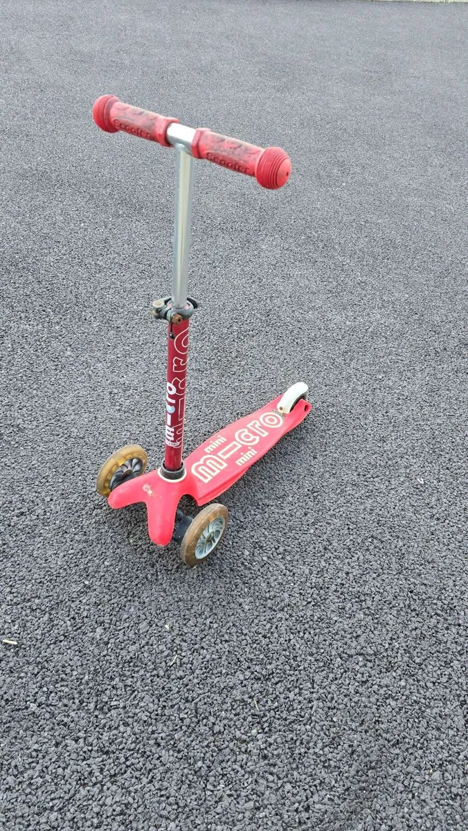 Red mini Micro Scooter - Image 1