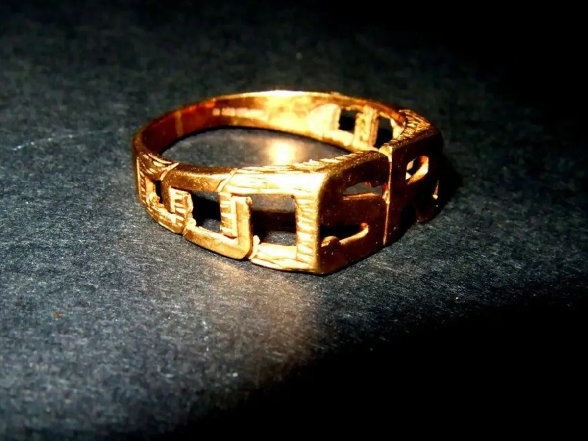 Vintage 9ct Gold 'SR' Signet Ring - Image 4