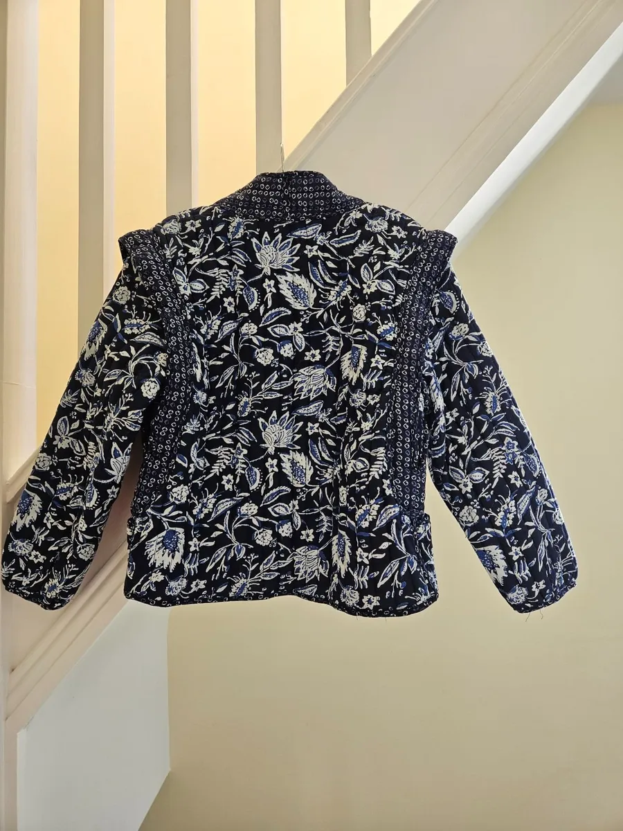 Womens Quilted Jacket Size 10 - Image 3