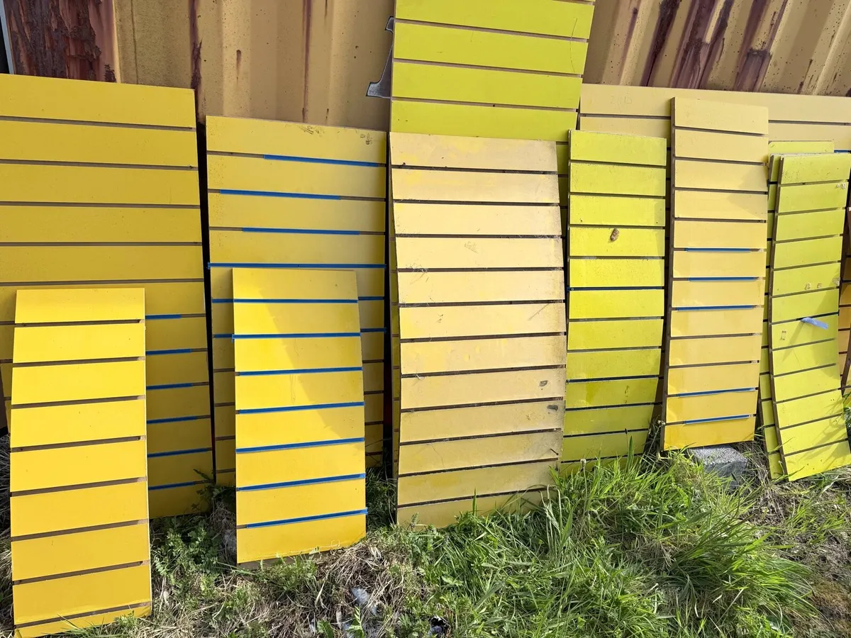 Slatwall - Image 3