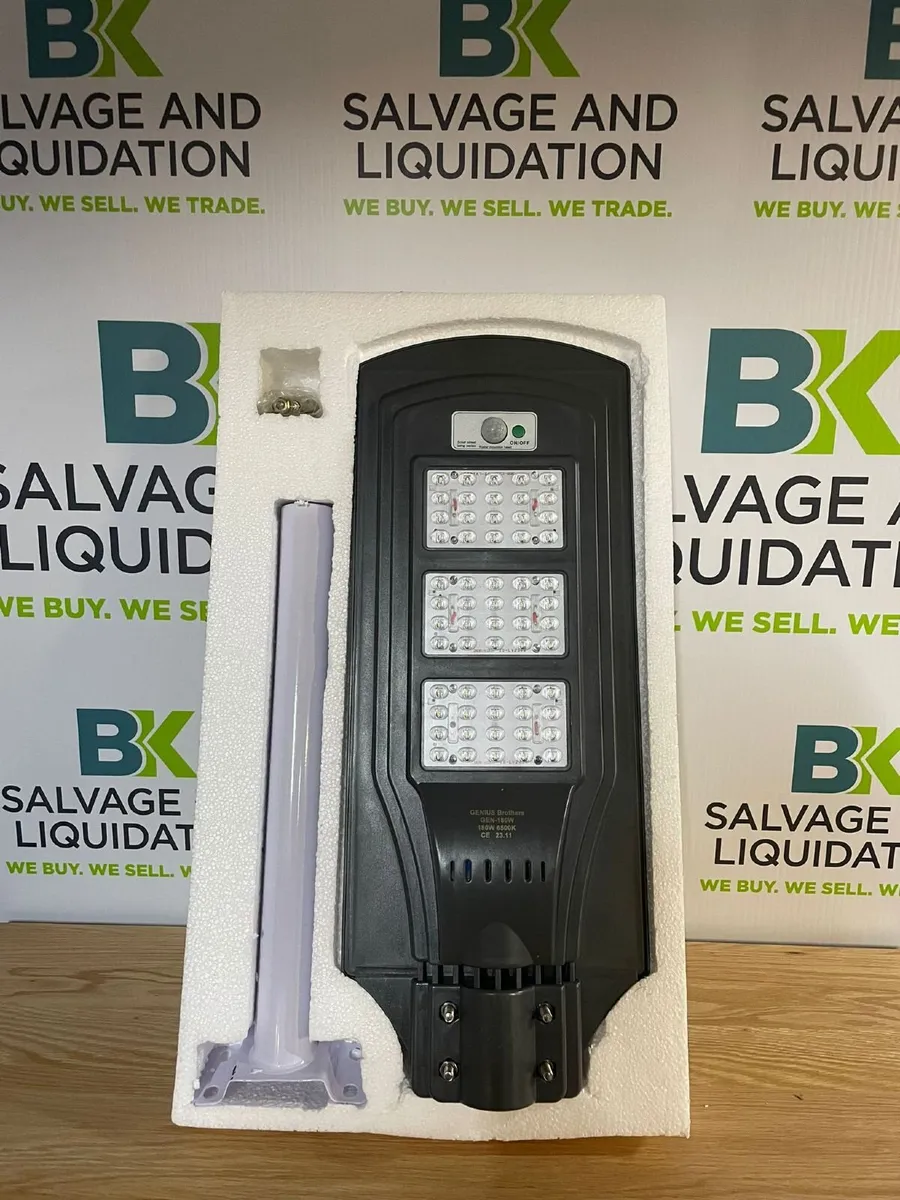 180w Solar Lights - Image 2