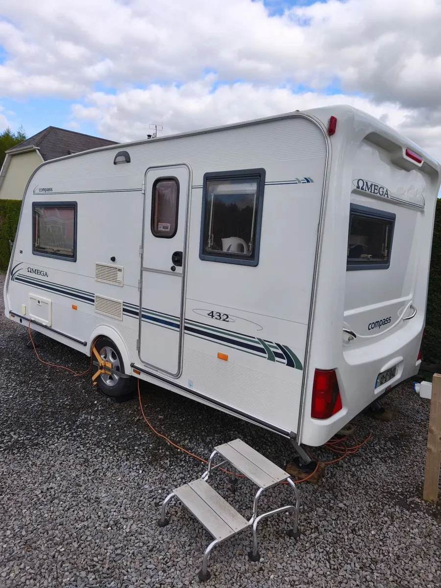 2002 Compass Omega 2 Berth & all accessories - Image 1