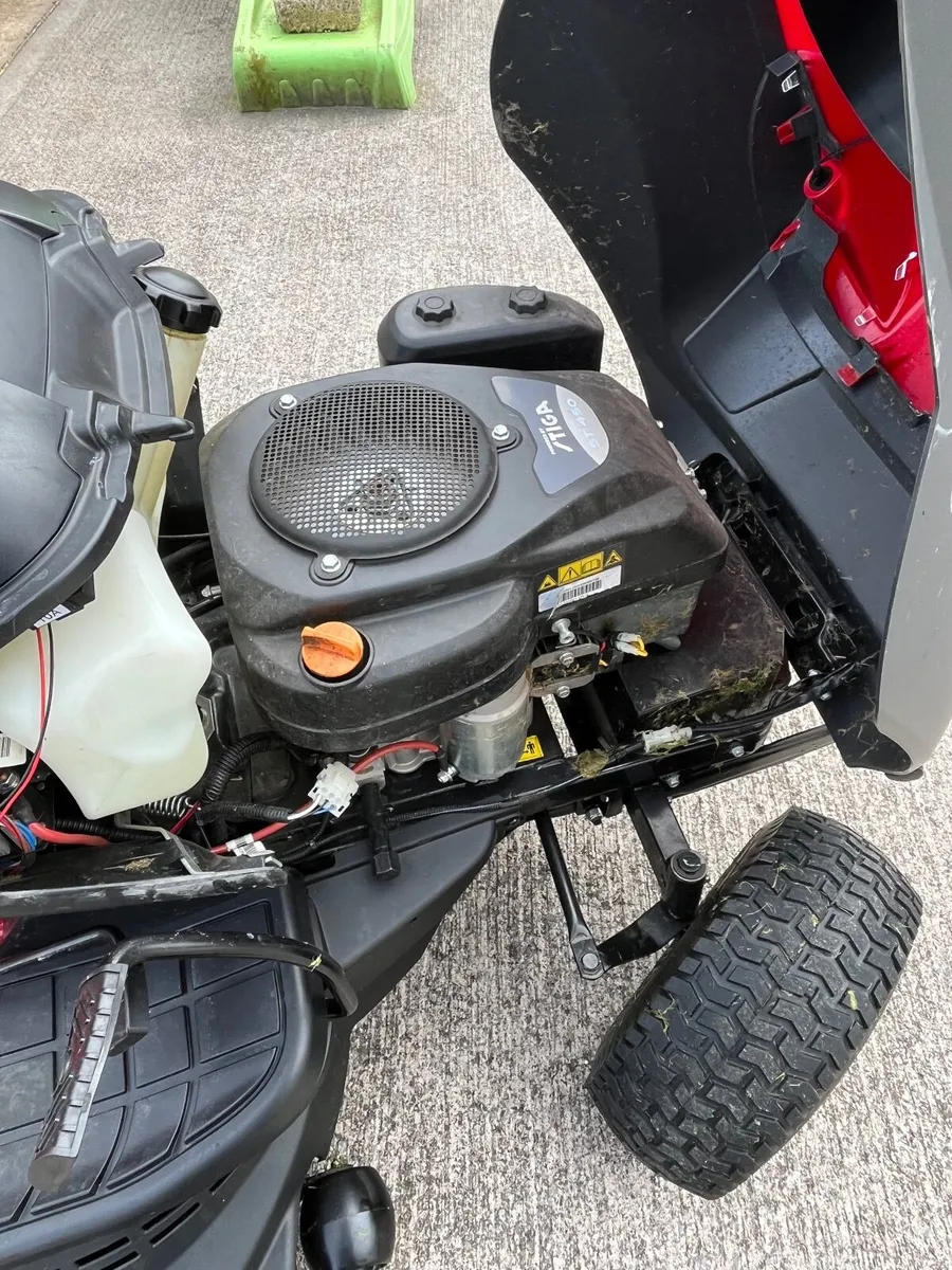 Tractor lawn mower - Image 2