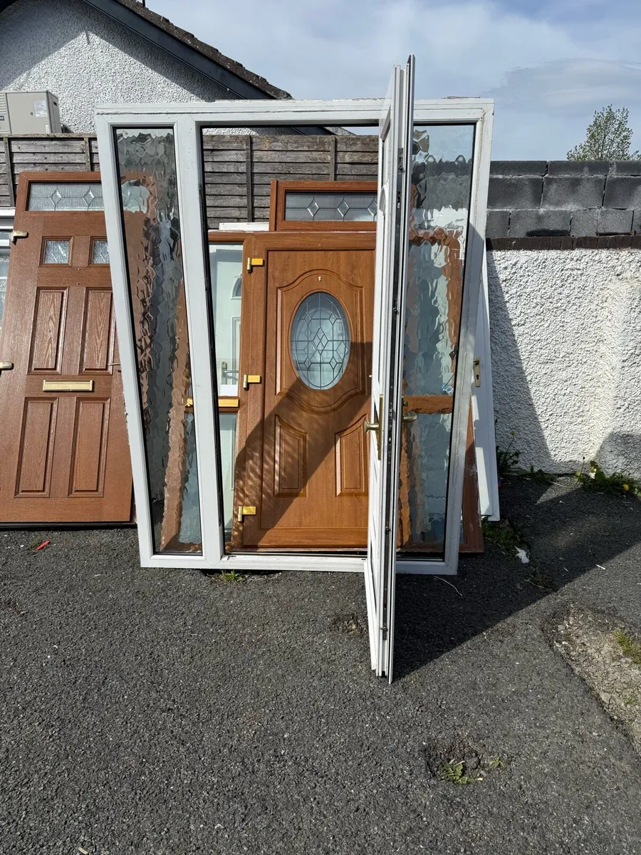 Pvc front door - Image 3