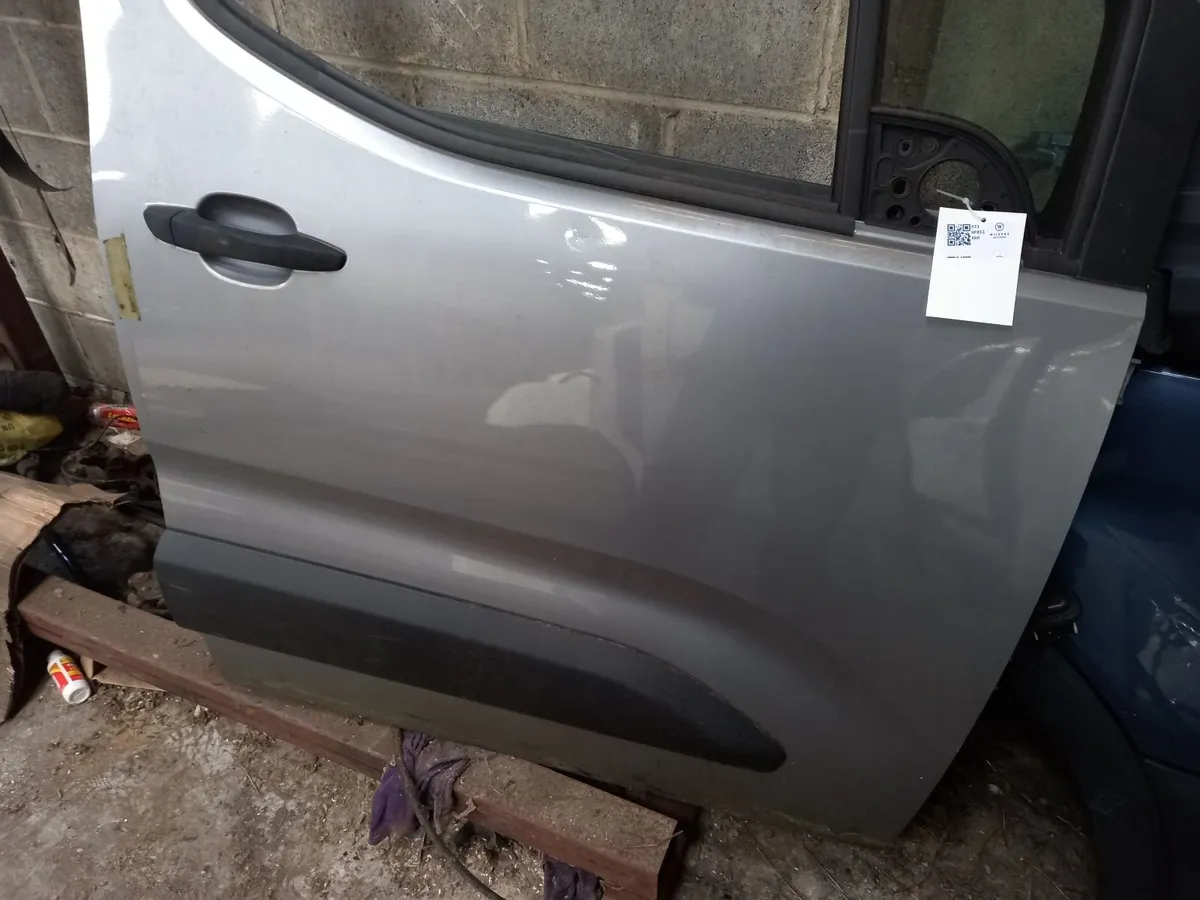 Auction Of Parts - Image 3