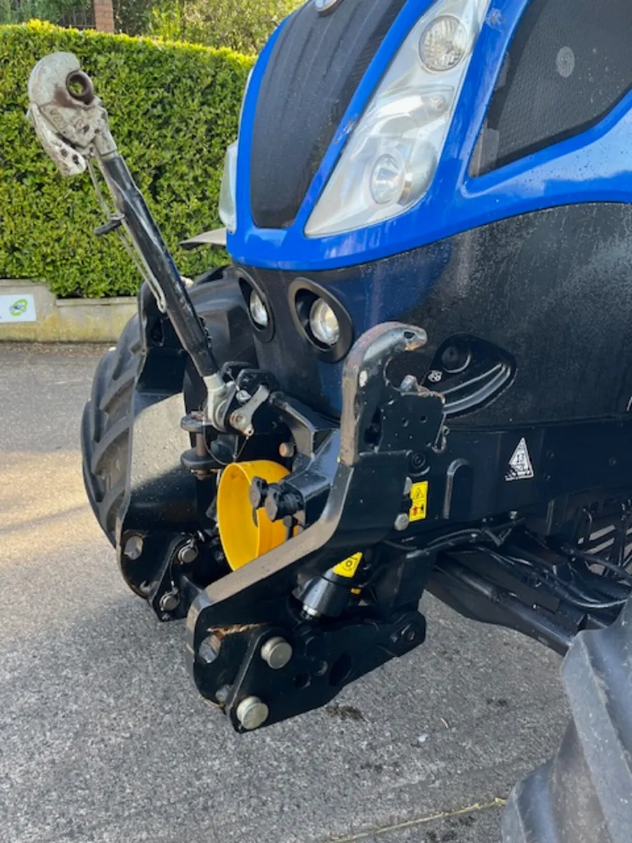 New Holland T7.225 Auto-Command c/w F/l + PTO - Image 4