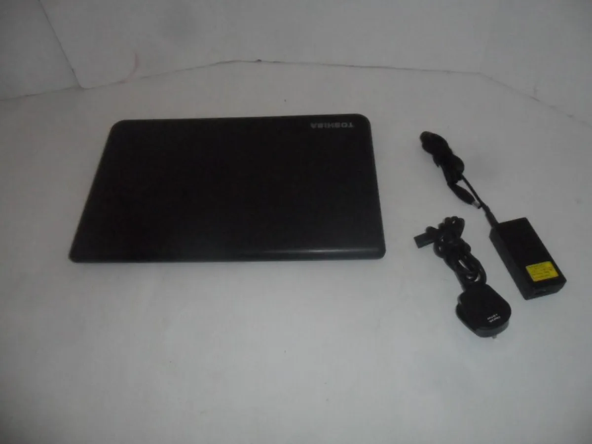 Toshiba Laptop - Image 4
