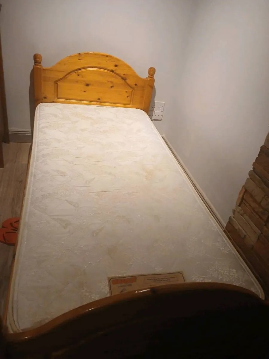 Single bed perfect condition - Image 2