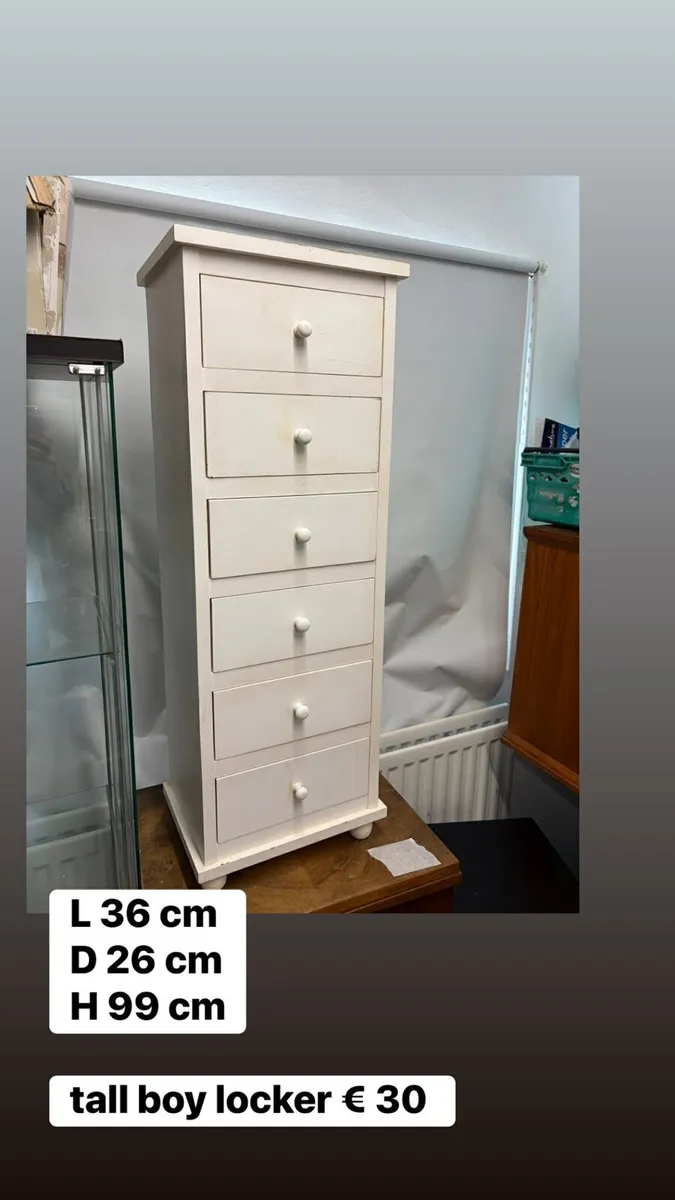 Tall boy locker unit - Image 1