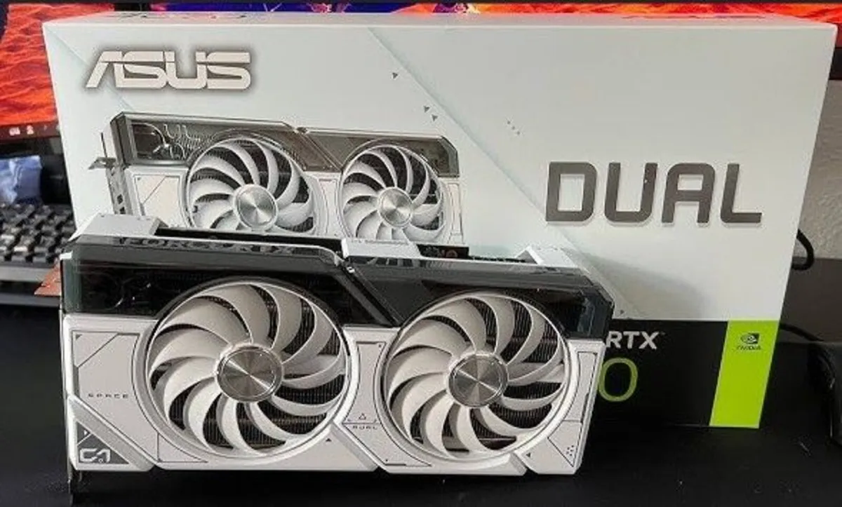 ASUS GeForce RTX 4070 for sale - Image 3