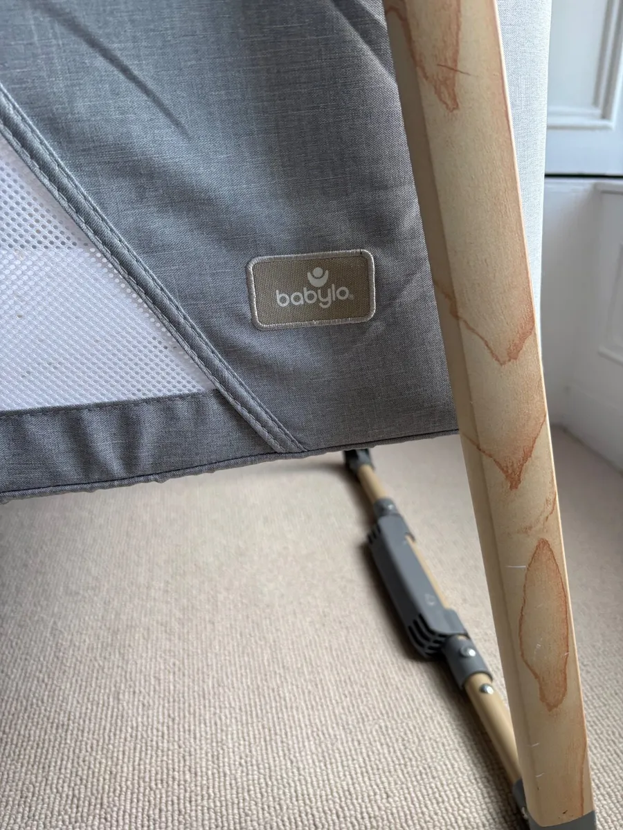 Baby cot - Image 1