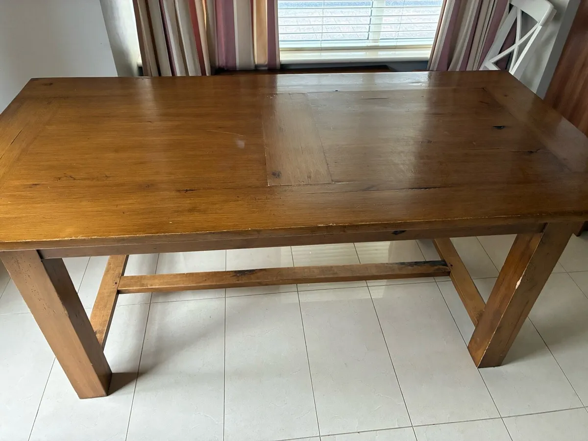 Dining table - Image 2