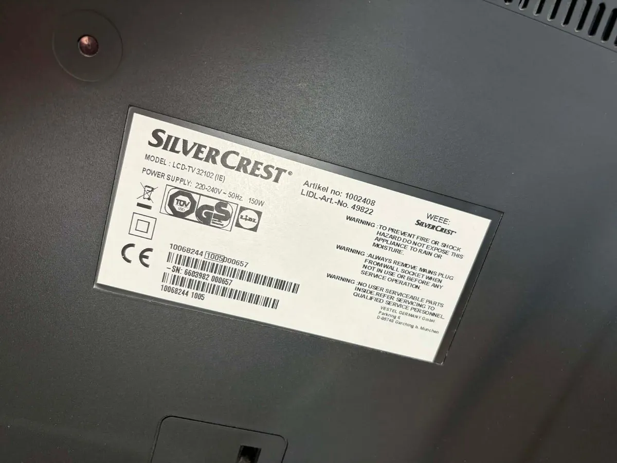 Tv with remote €30 - Image 4