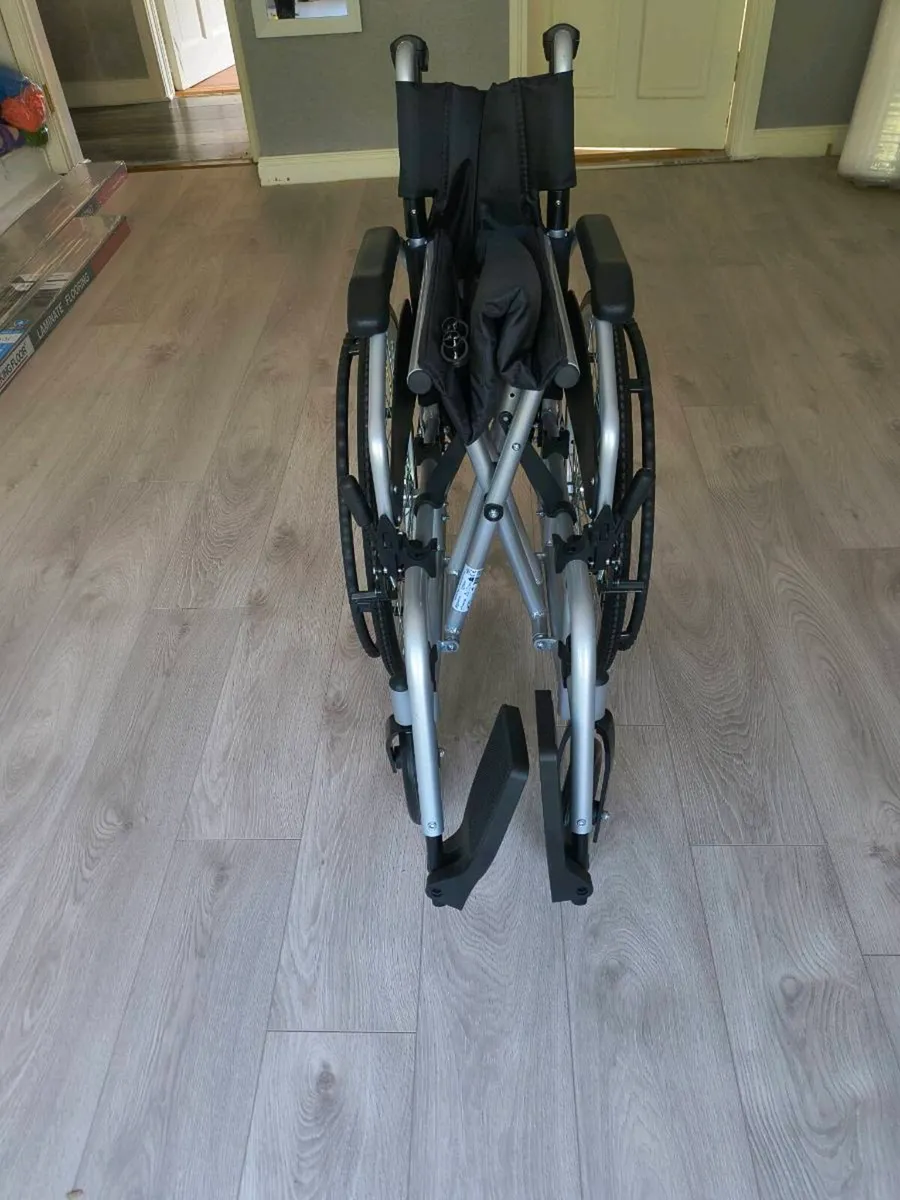 Wheelchair - Image 3