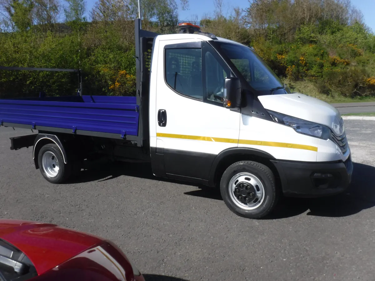 Iveco Daily 35-140 2023 Dropside Tipper 36109 mls. - Image 2