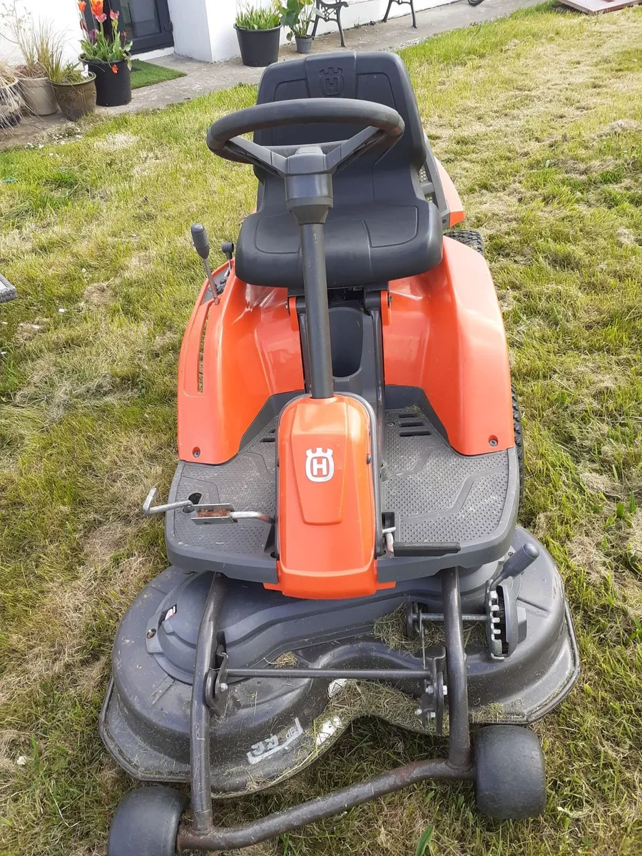Husqvarna rider - Image 4