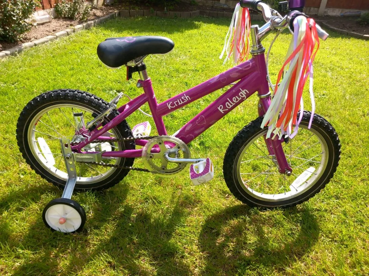 Kids bike size 16 inch wheels. - Image 1