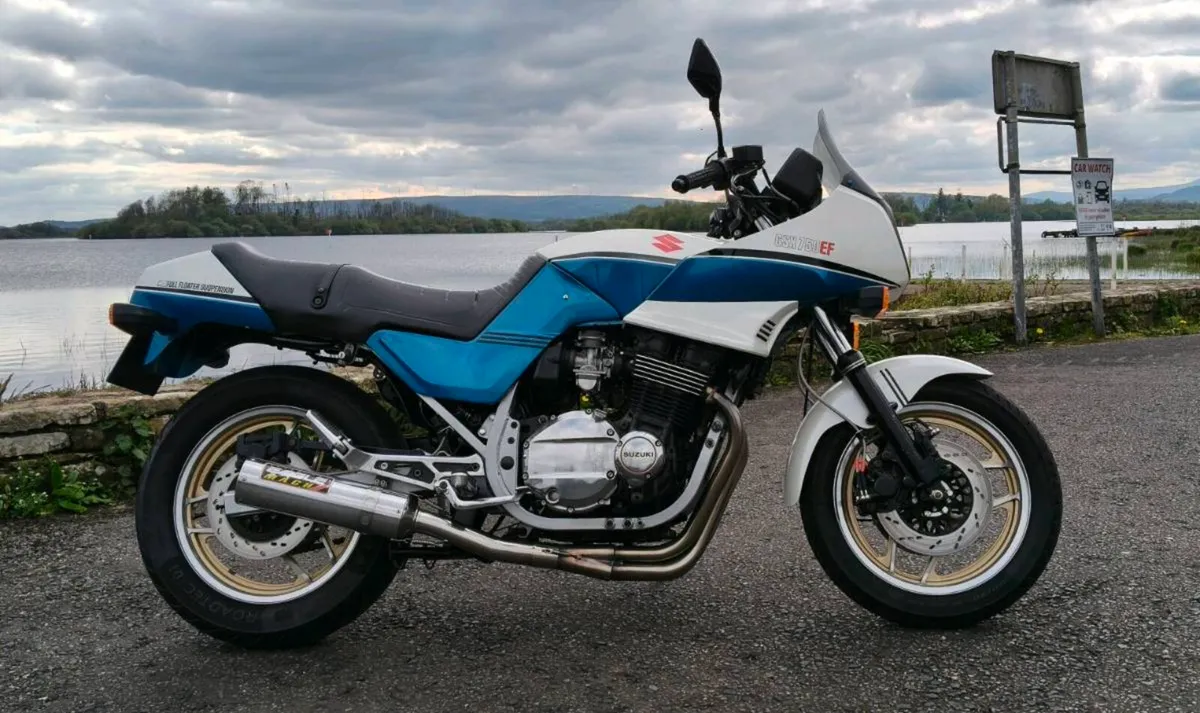 Suzuki GSX750EF - Image 2