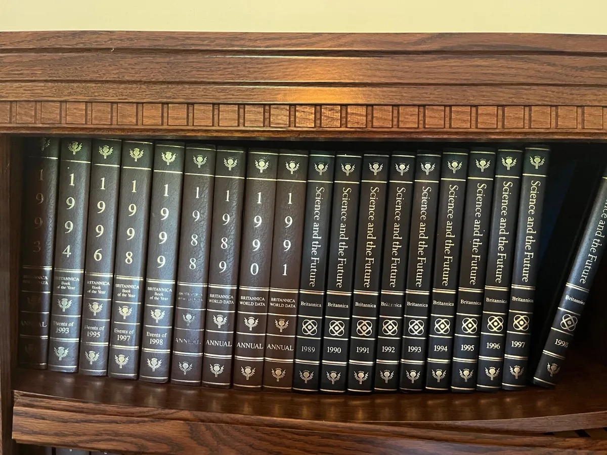 Encyclopaedia Britannica and Cabinet - Image 4
