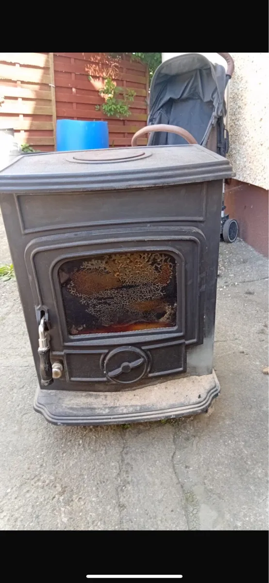 Stove - Image 1
