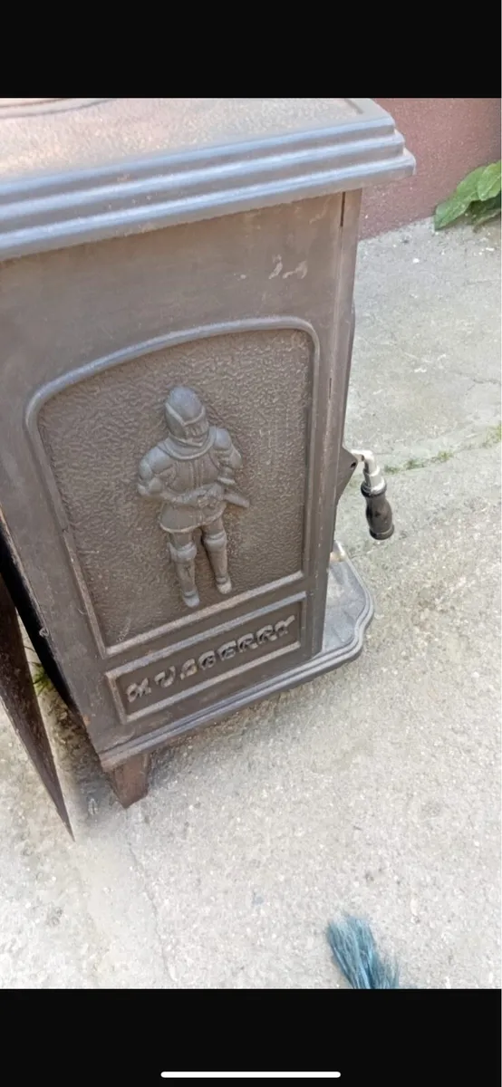 Stove - Image 2