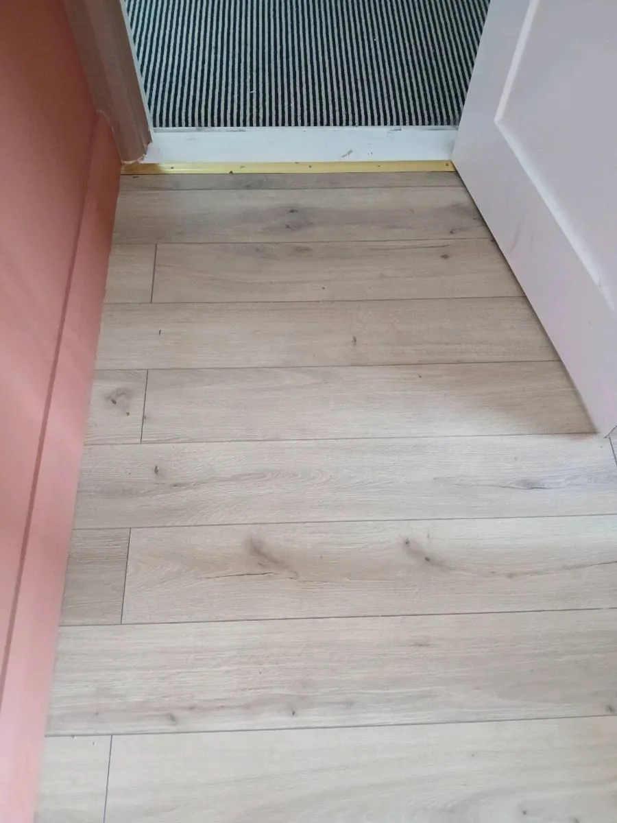 Laminate timber floor - Image 2