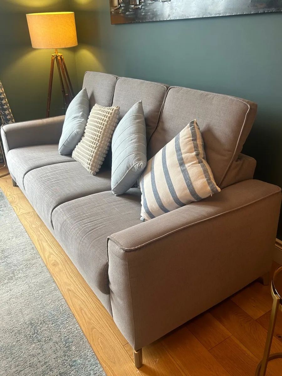 Large grey fabric sofa, excellent condition - Image 2