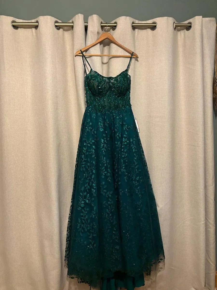 Debs dress - Image 2