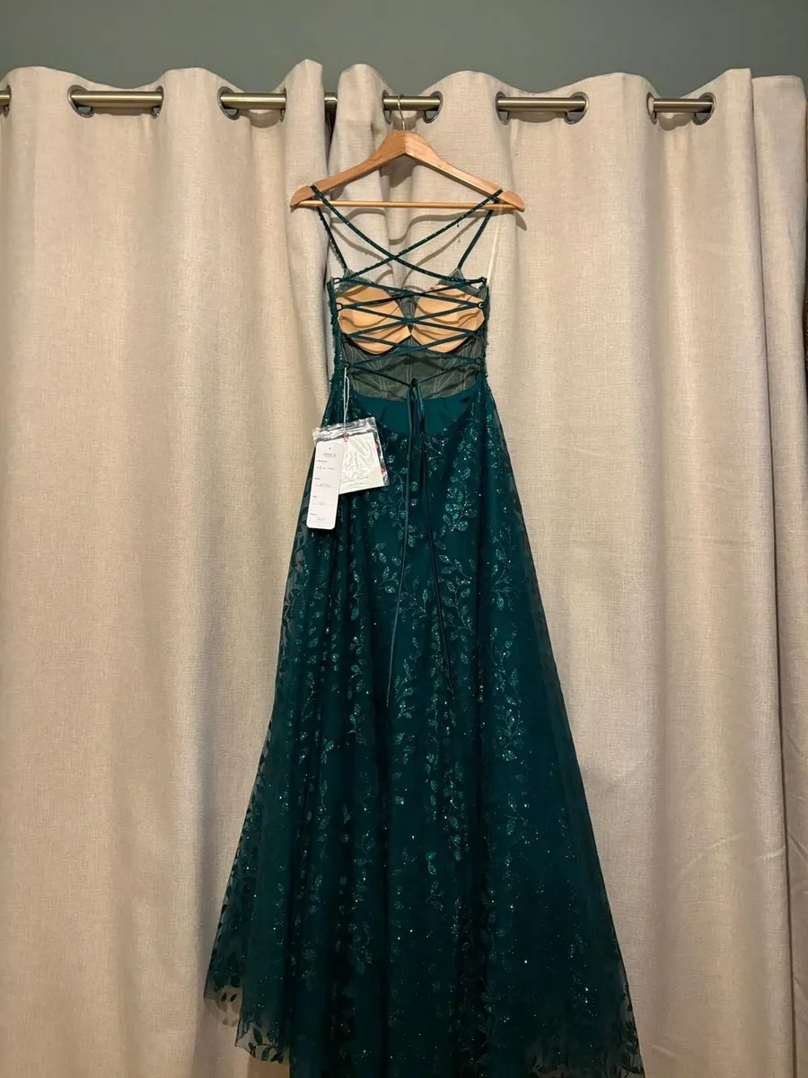 Debs dress - Image 4