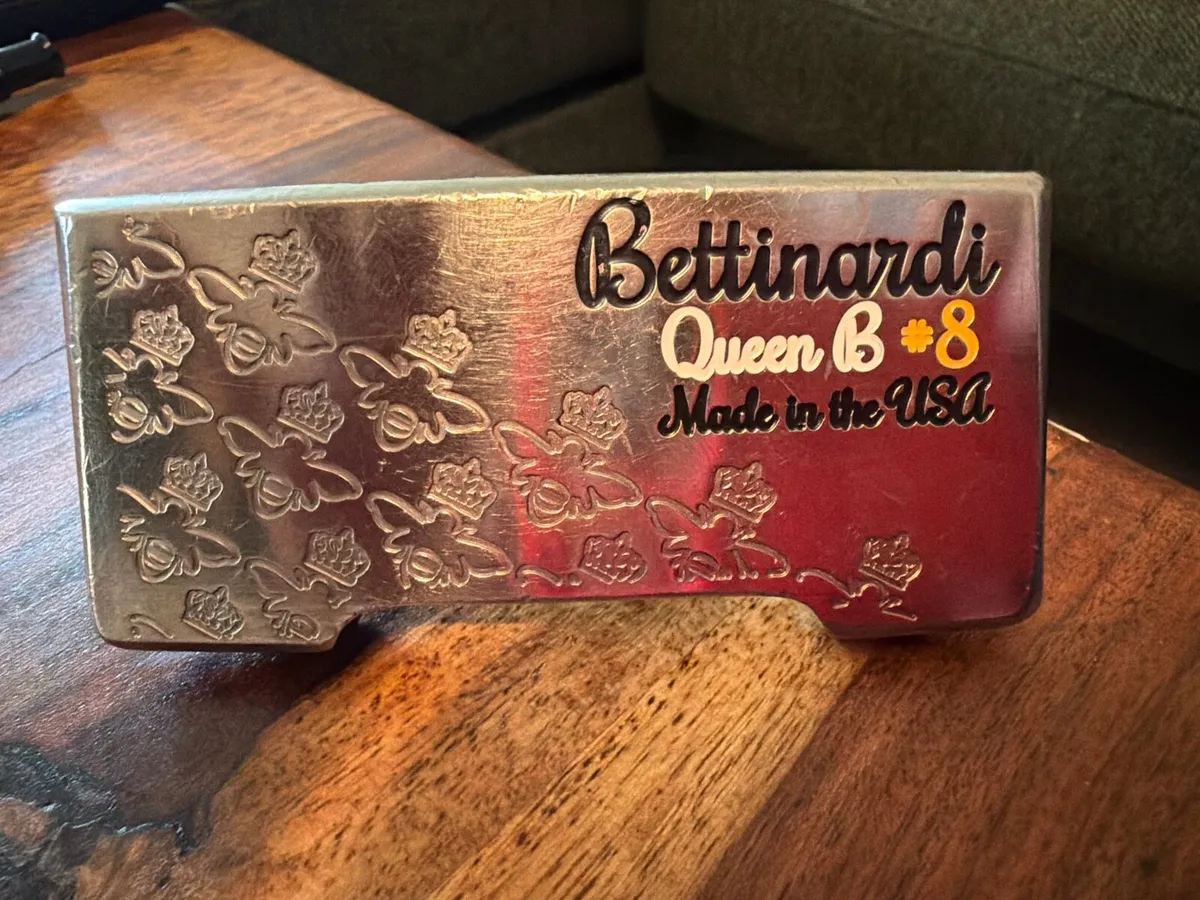 Bettinardi Queen B #8 - Image 1