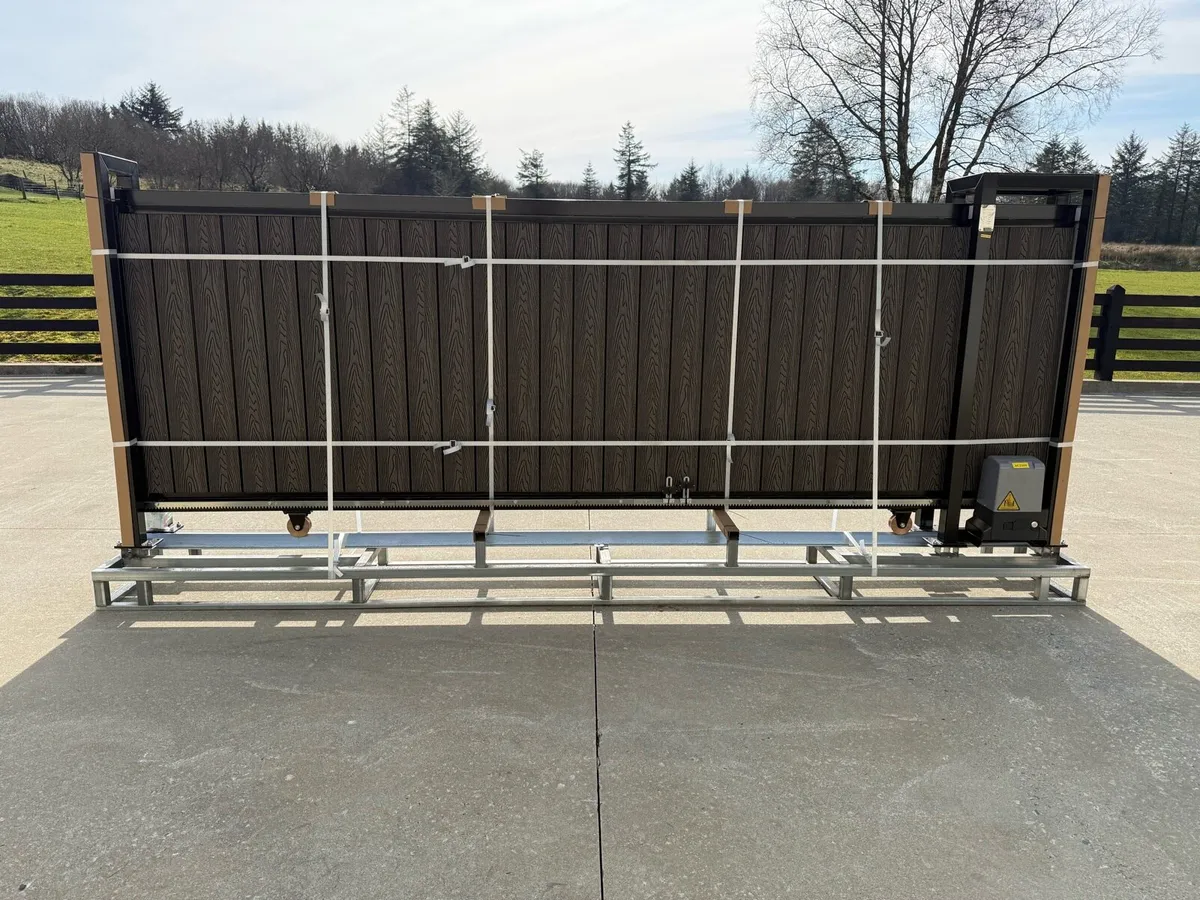 New used 20ft  electric sliding gates - Image 2