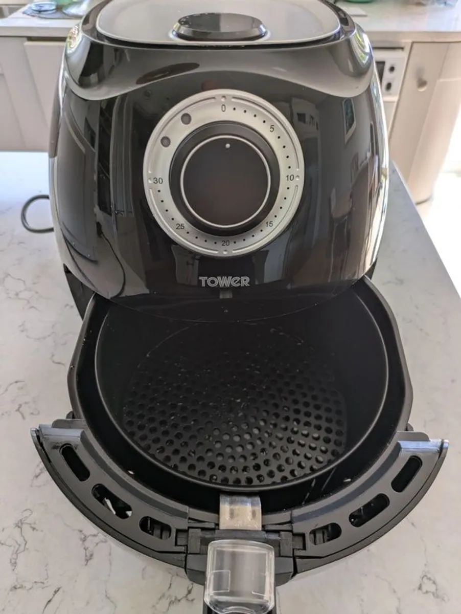 microwave and air fryer - Image 4