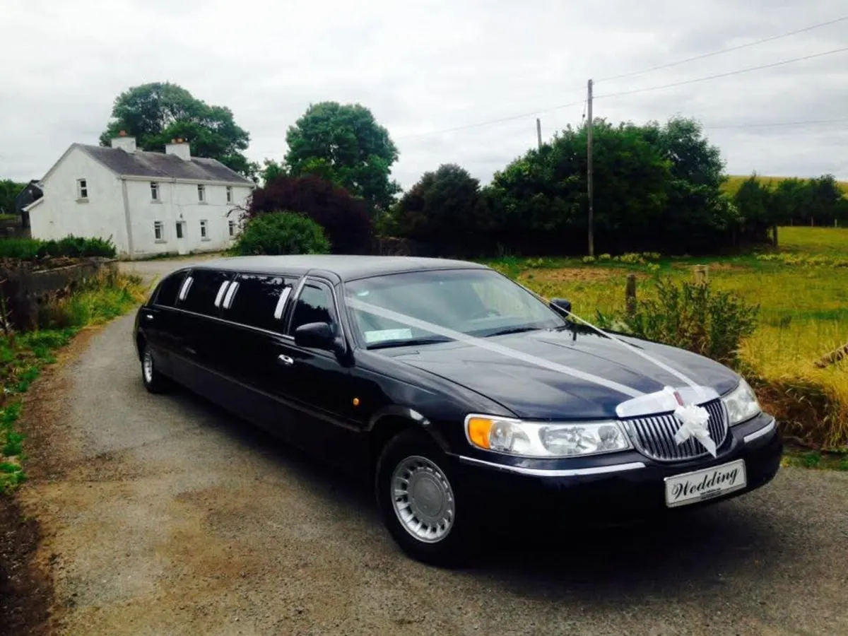 Lincoln stretch limo - Image 1