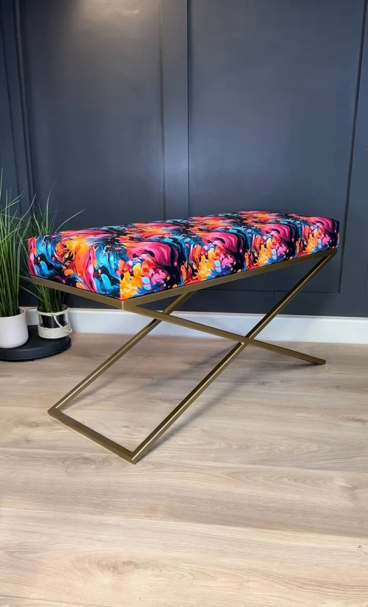 Metal-Framed X-Style Bench Floral Velvet with Gold - Image 2