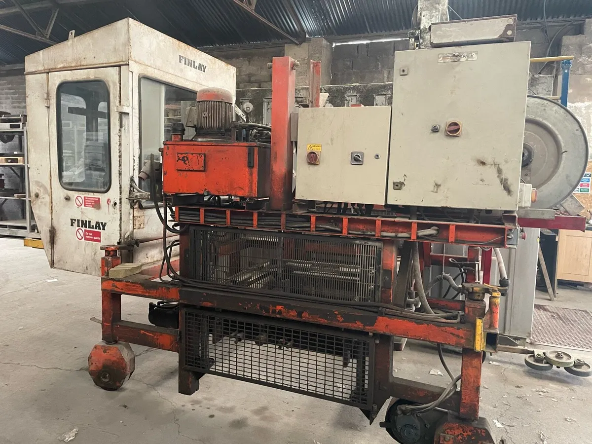 Finlay mobile strapping machine - Image 1