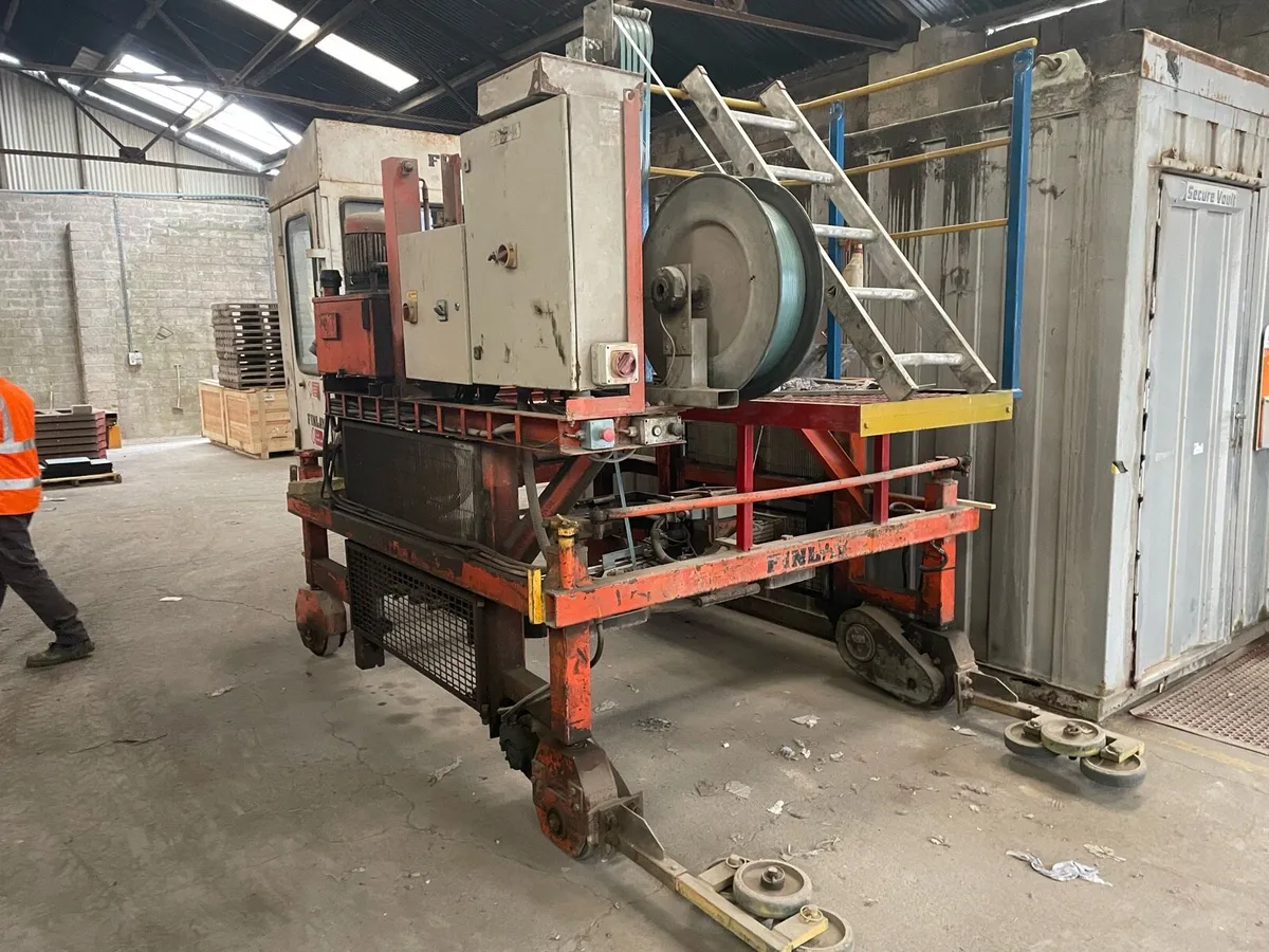 Finlay mobile strapping machine - Image 2