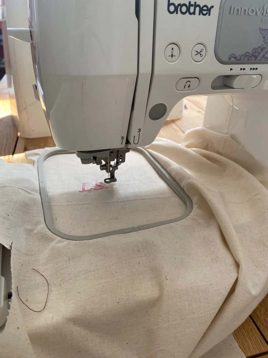 Sewing Machine Brother Innov-is 950 - Image 1