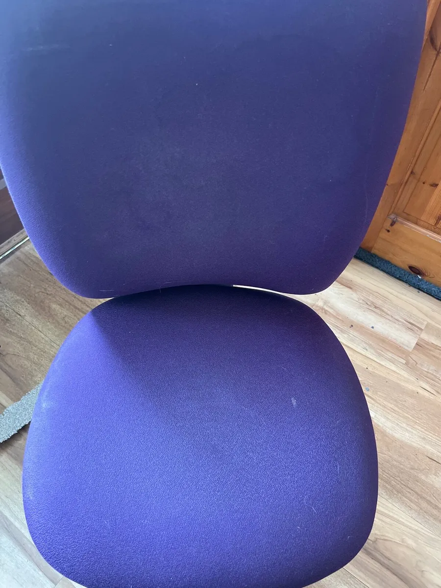 Office Chair - Image 3