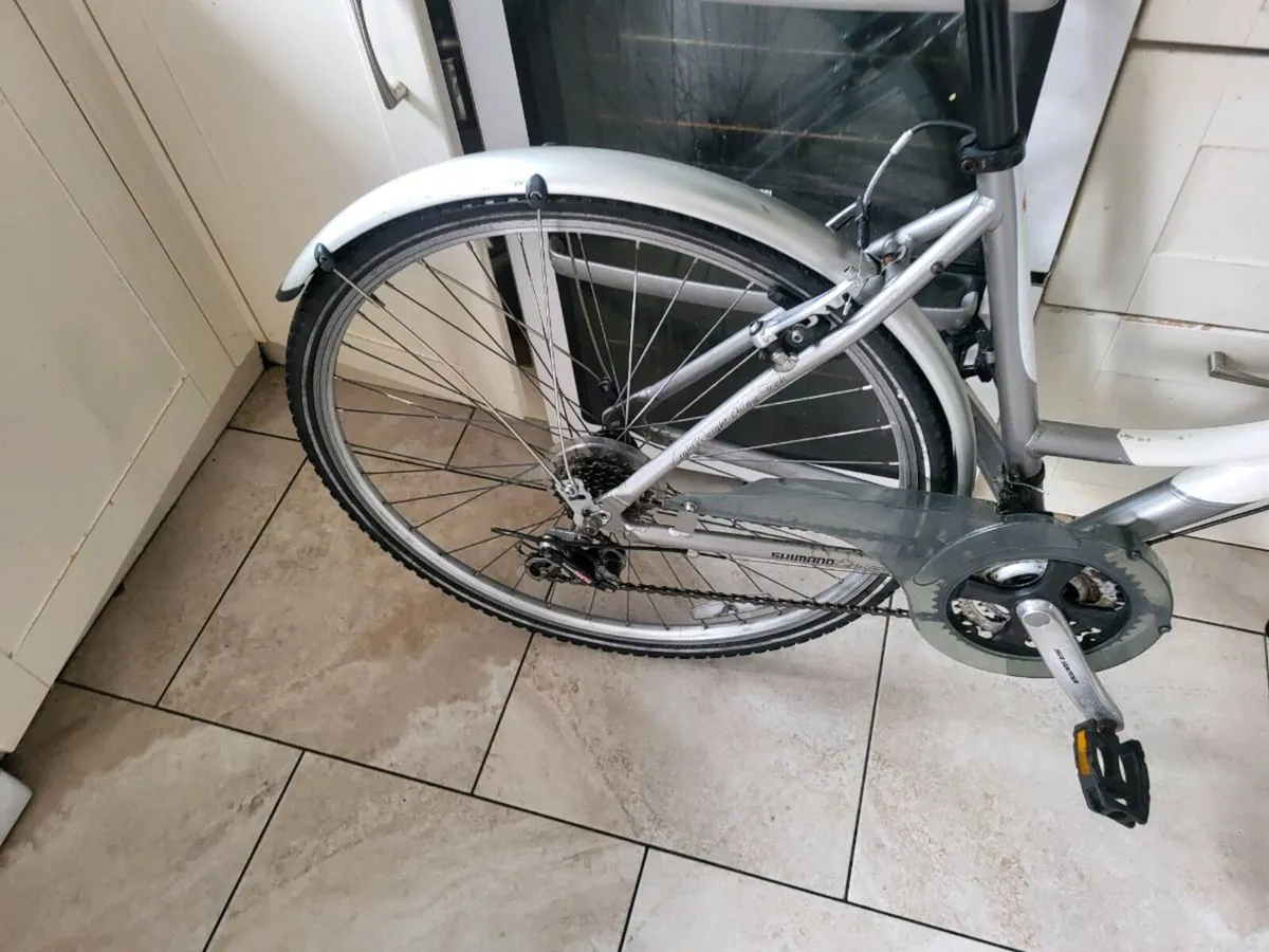 Ladies bike - Image 2