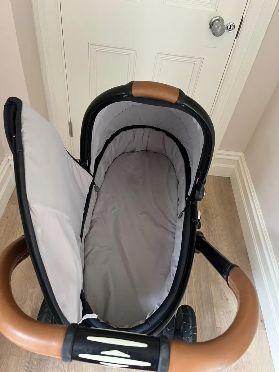 Egg Stroller - Image 4