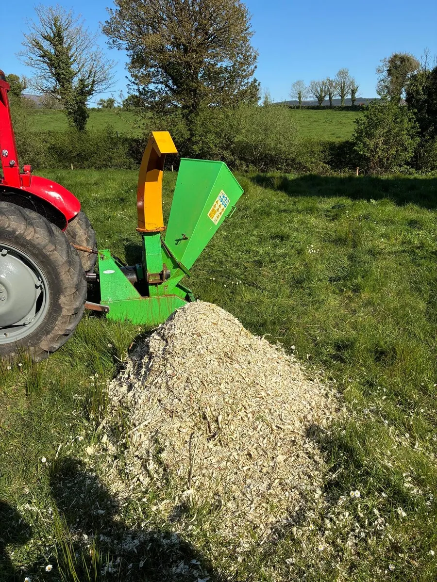 Wood chipper - Image 1