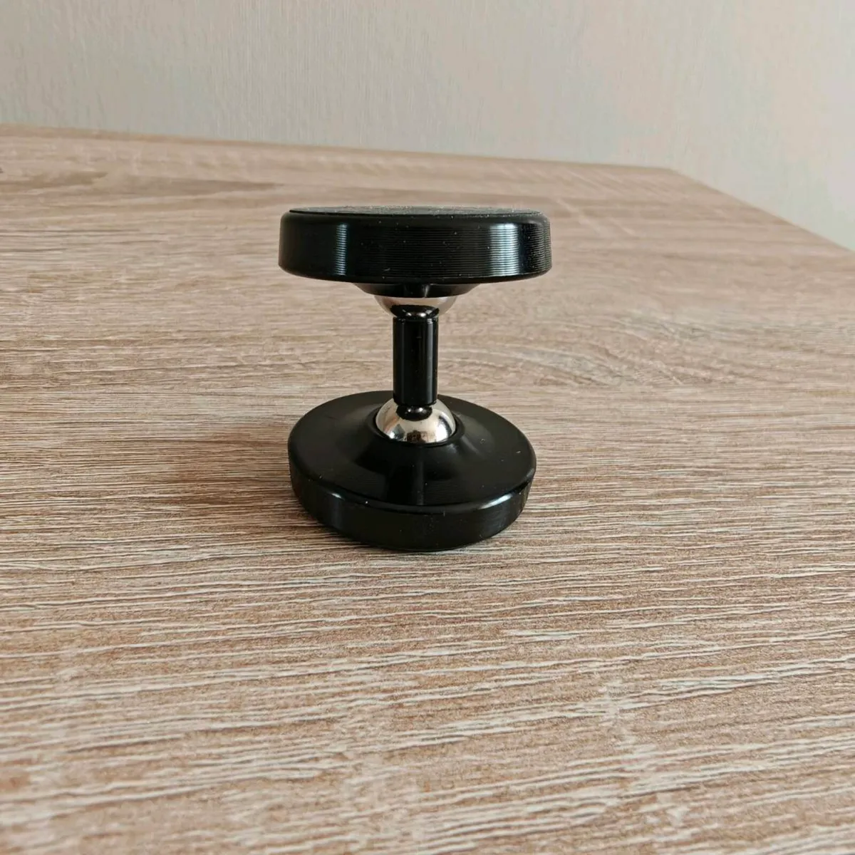 Magnetic Mount Phone Holder - Image 1