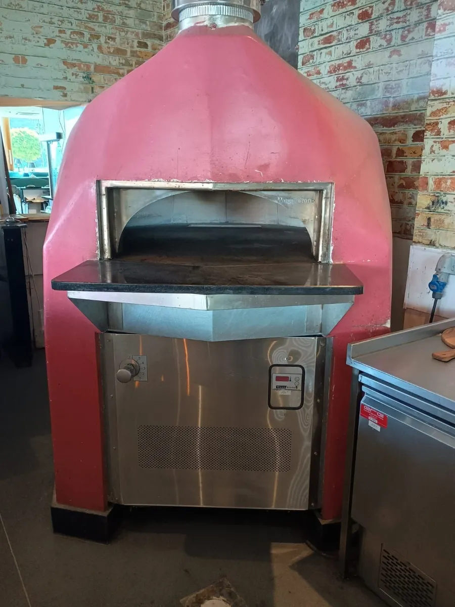 Commercial Pizza Oven