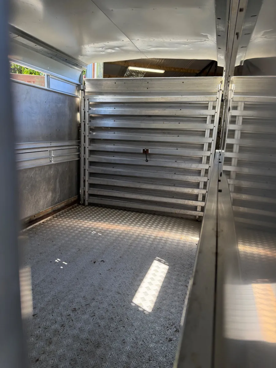 Ifor Williams livestock trailer - Image 3