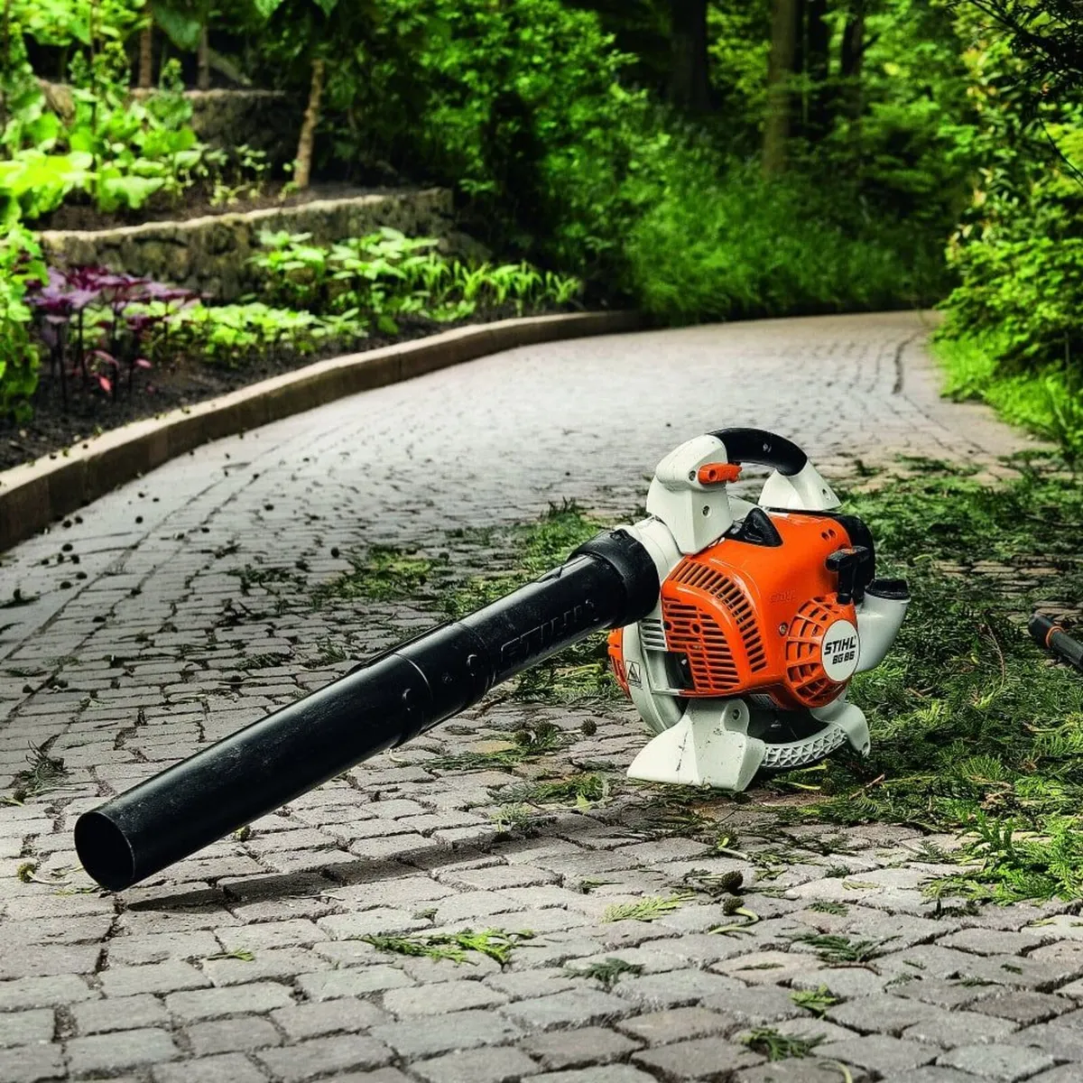 STIHL BG86 Leaf Blower - Image 1