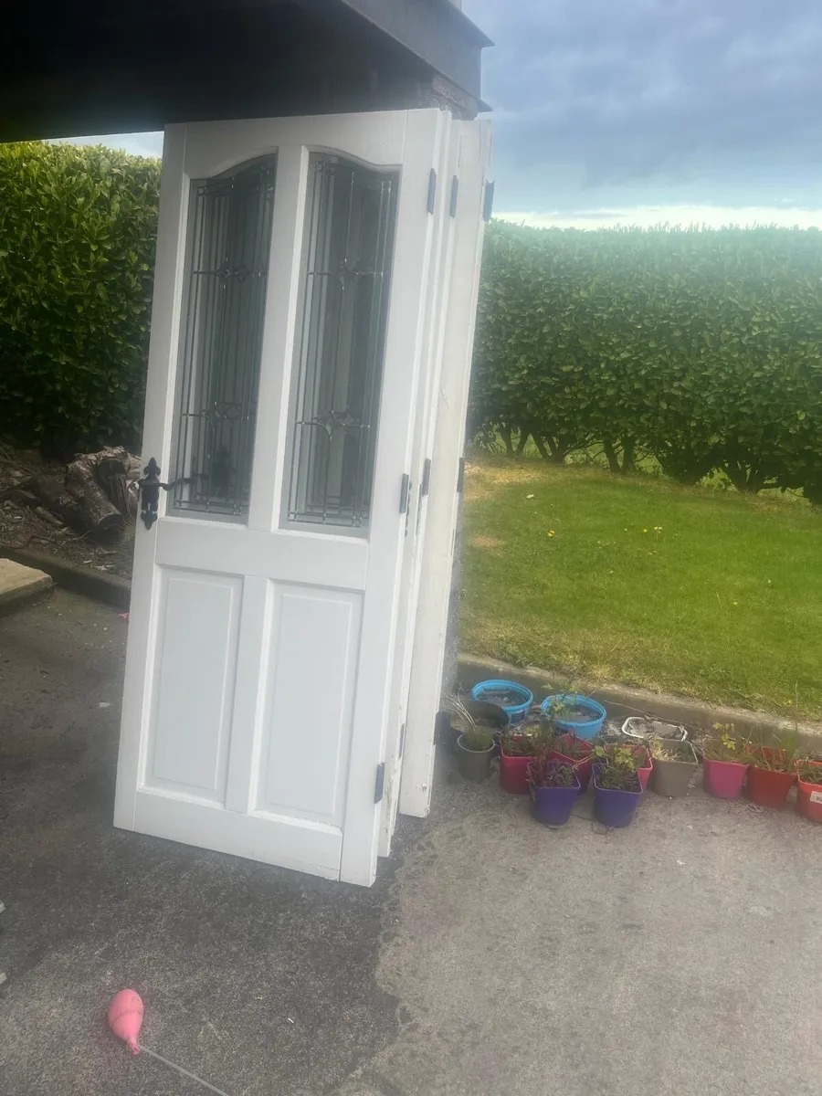 Double doors and 2 single doors - Image 3