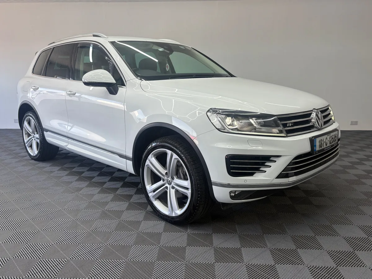 VW Touareg R Line 5 seat Crewcab 3.0D Auto 2018 - Image 1