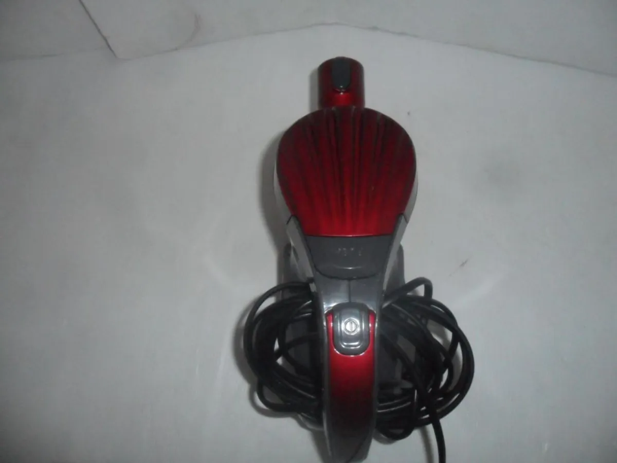 vacuum cleaner. - Image 3