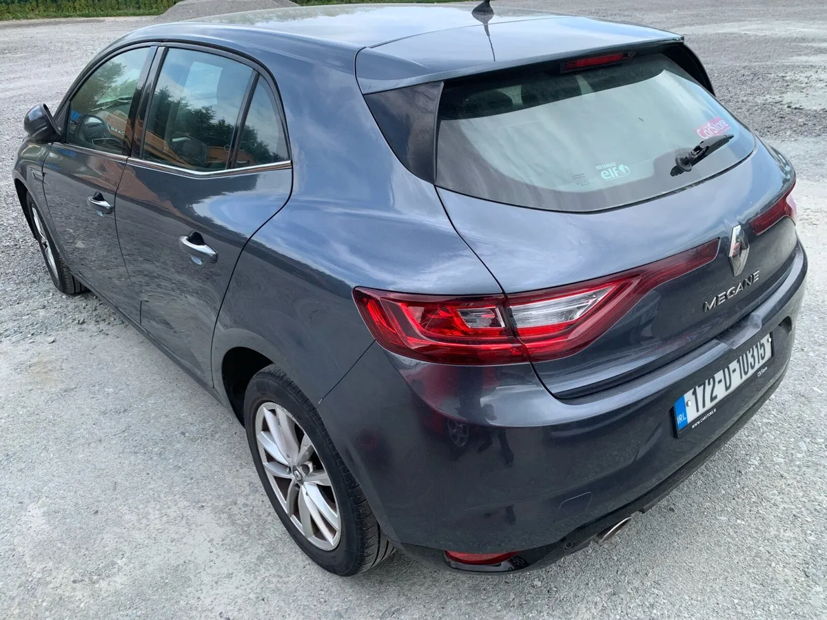 2017 Renault Megane Dynamique Nav diesel - Image 4