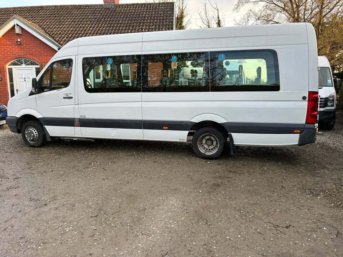 2017 VW Crafter minibus - Image 1